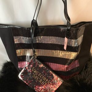 Victoria’s Secret SEQUIN Tote and small wristlet💕